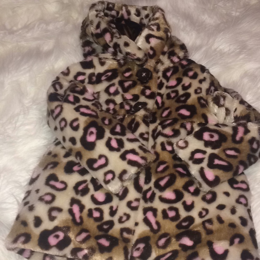 Leopard coat